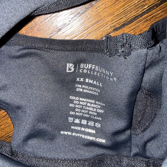 BuffBunny Black Cutout Sports Bra - Picture 3 of 6